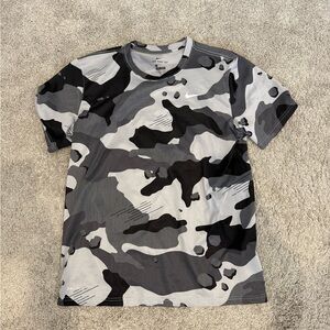 Nike Camo Print Workout T-Shirt